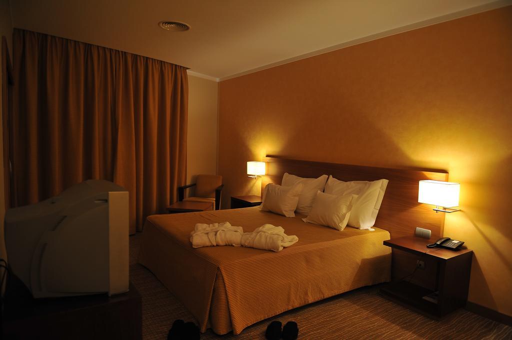 Double Room,703829800:JPEG
